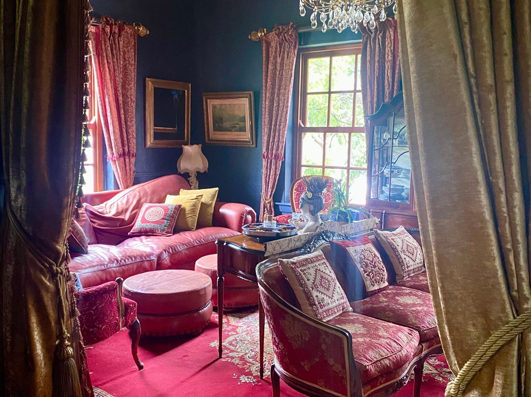 Oak View Manor主图