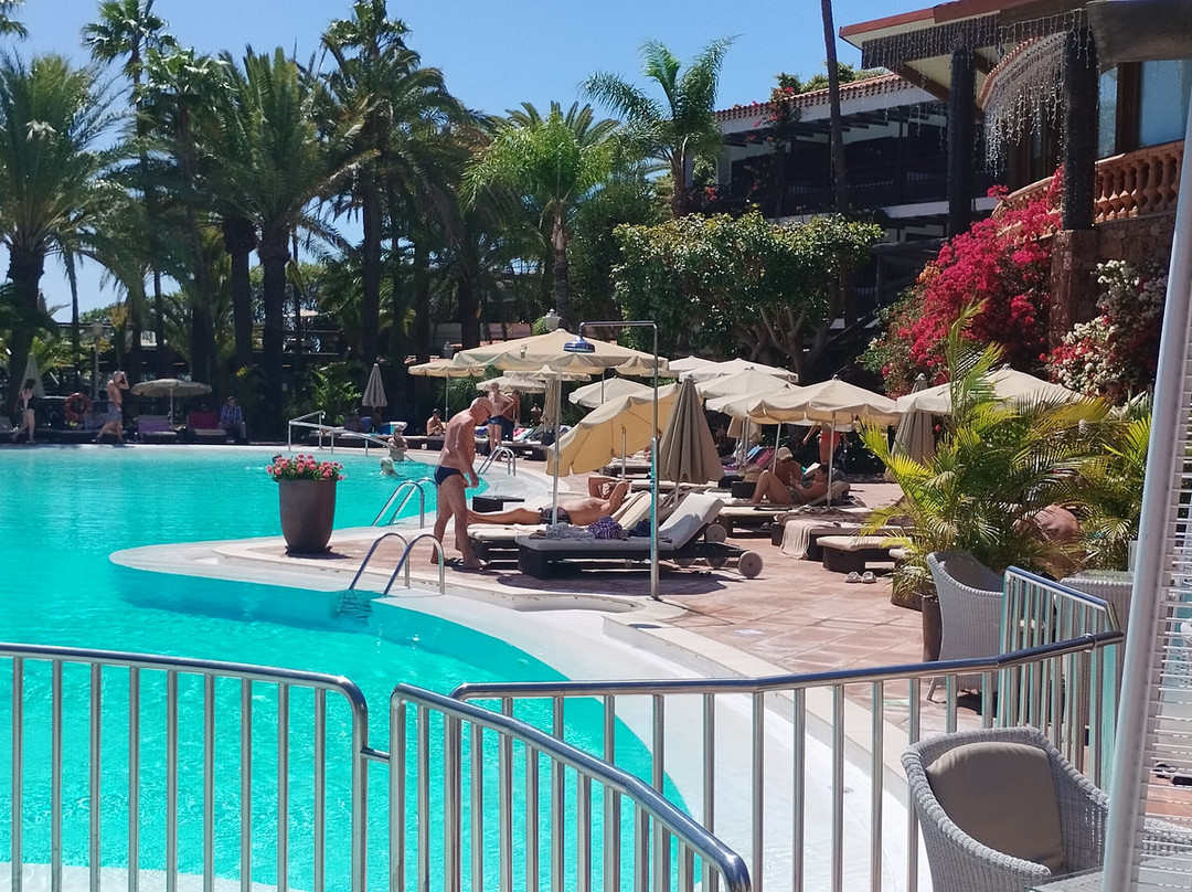 Hotel Parque Tropical主图