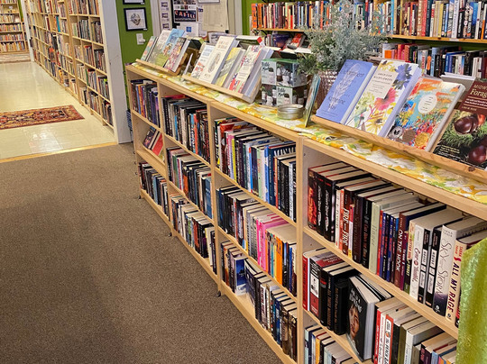 Bobzbay Books-布卢明顿必去景点