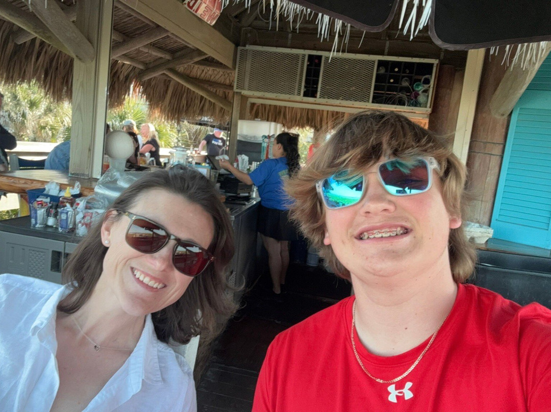 Top Shell Beachfront Bar-Singer Island必去景点