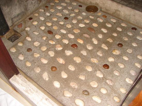 瑞恩泰邦昆酒店主图