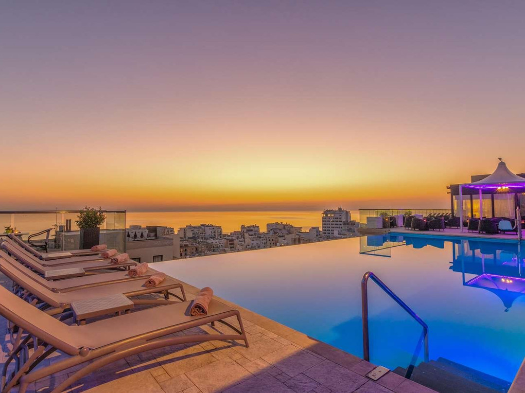 斯利马酒店住宿-宫殿