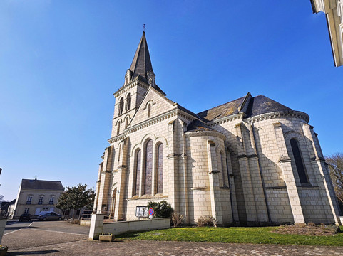 Eglise Saint Médard-Neuille必去景点
