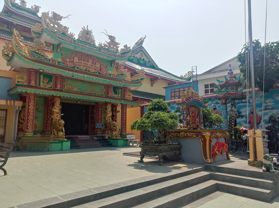 Dinh Ba Thuy Long Thanh Mau-扬东必去景点
