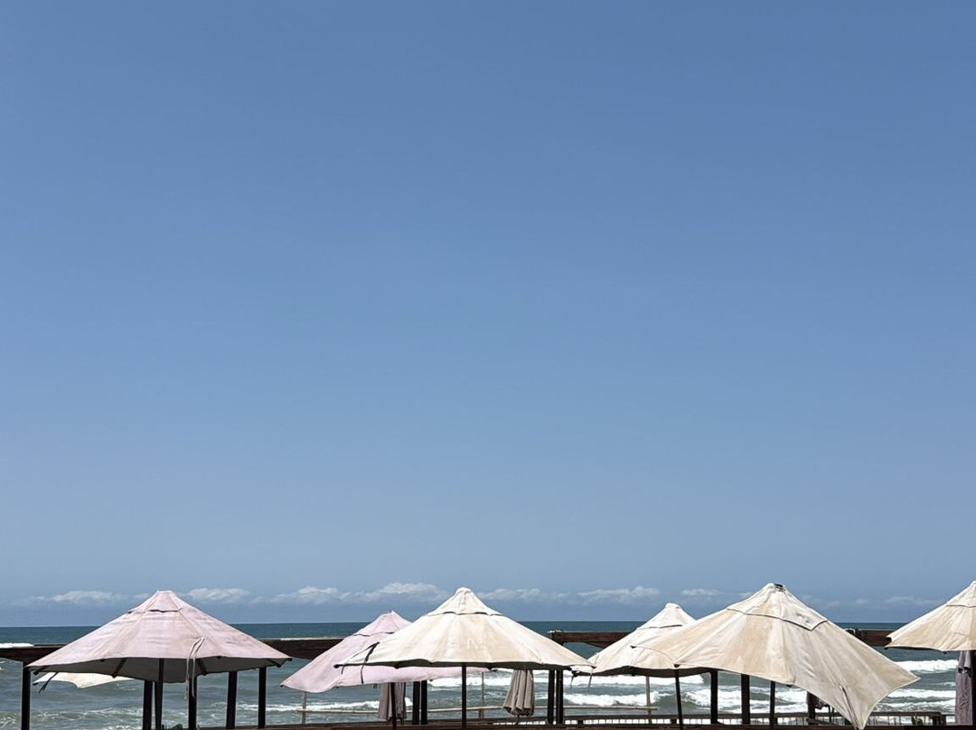 Alora Beach Resort-阿克拉必去景点