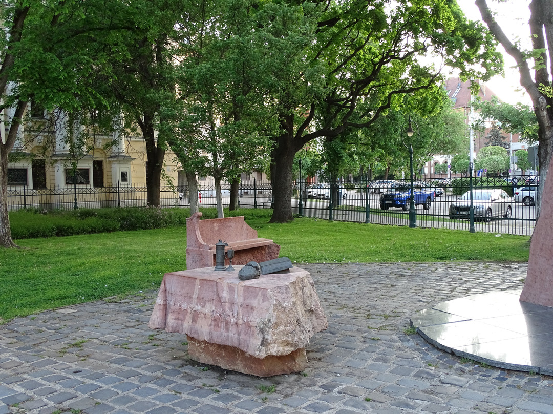 Emlékkert/memorial Garden-德布勒森必去景点