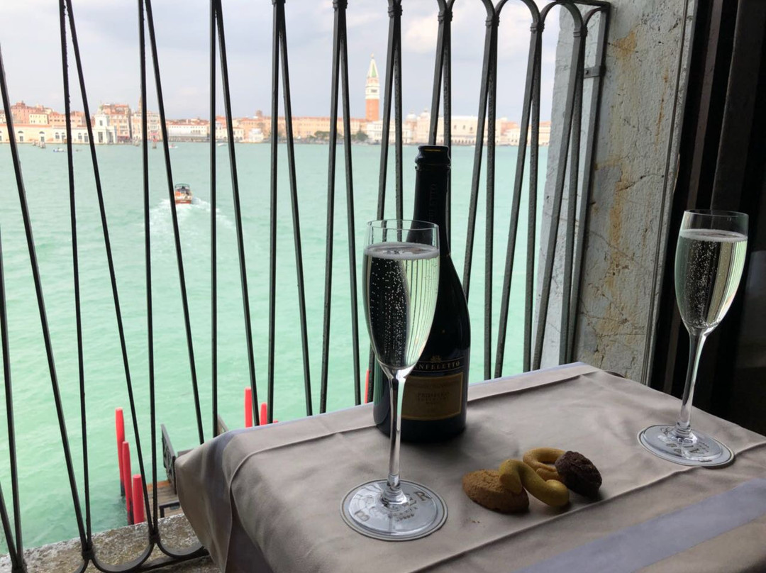 鲍尔帕拉迪欧温泉酒店主图