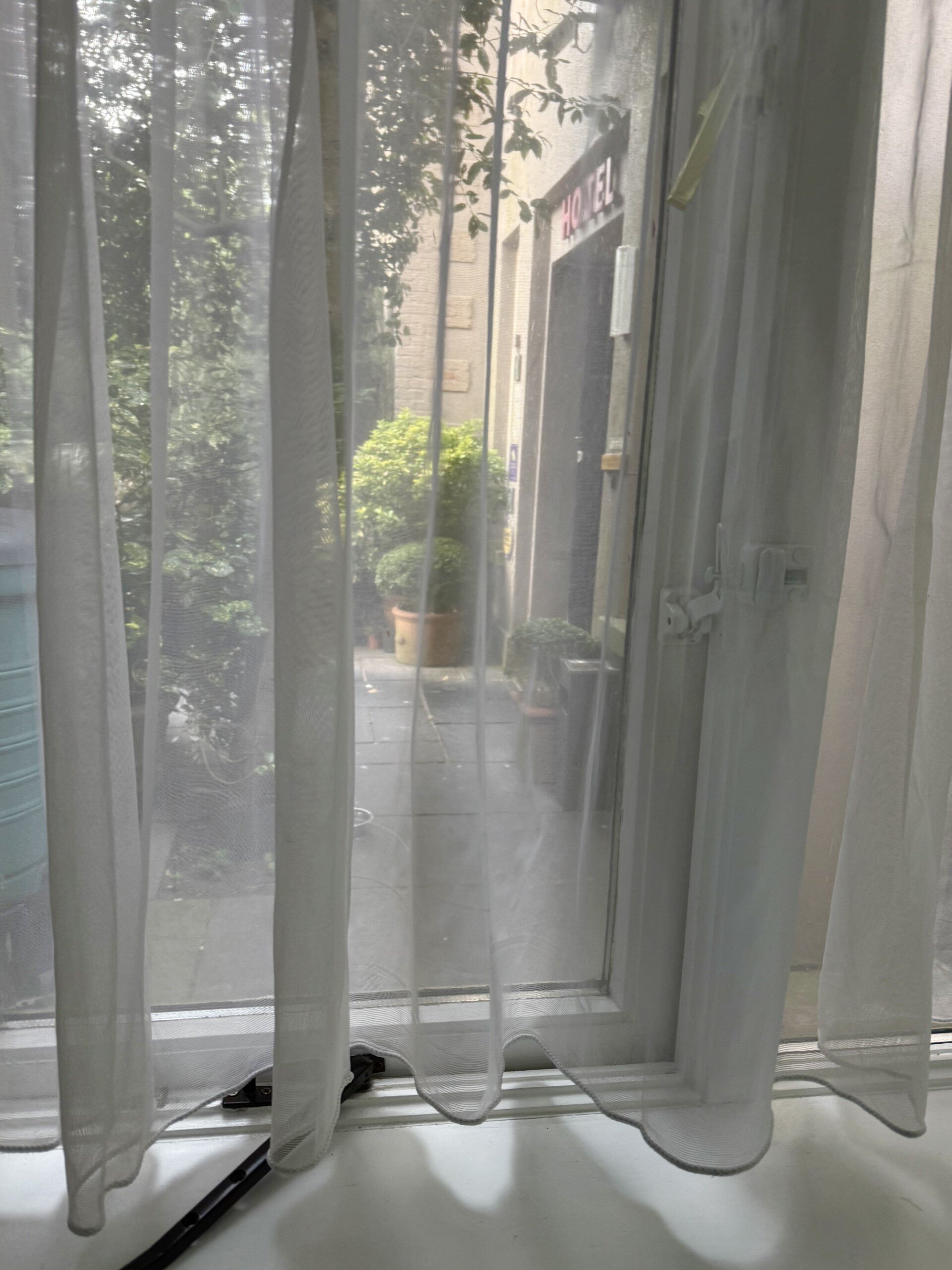 河畔小屋酒店-客卧