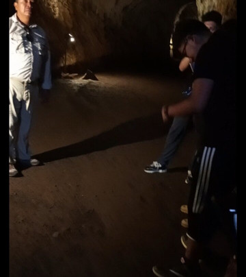 Túneles De Lava-阿约拉港必去景点