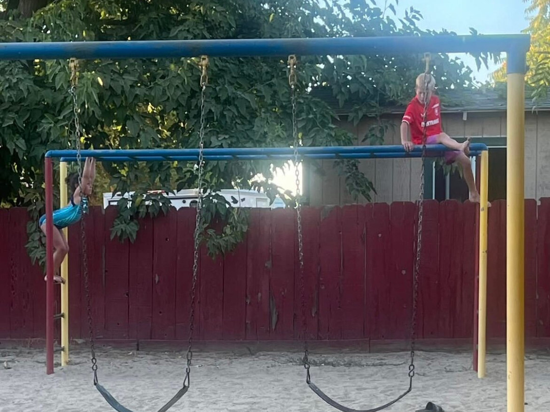 Visalia / Sequoia National Park KOA
