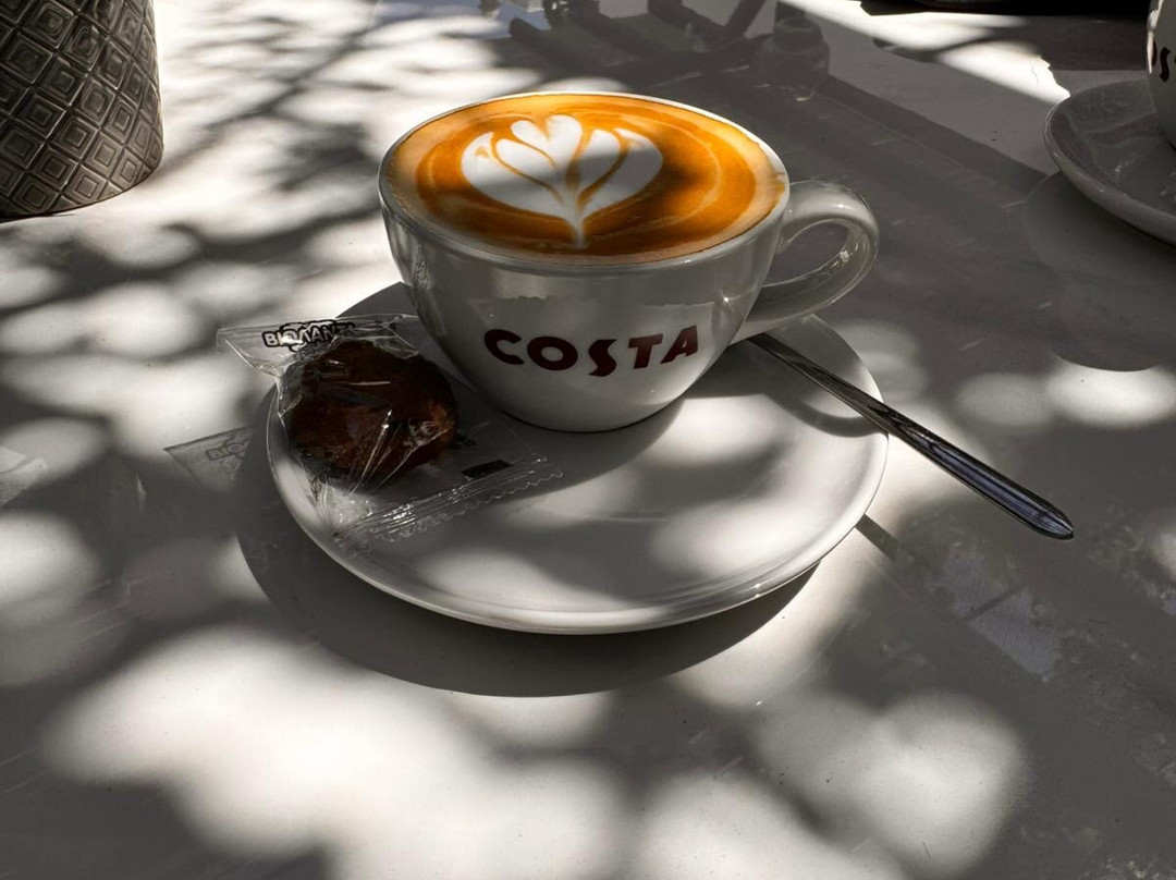 叶莱尼酒店主图