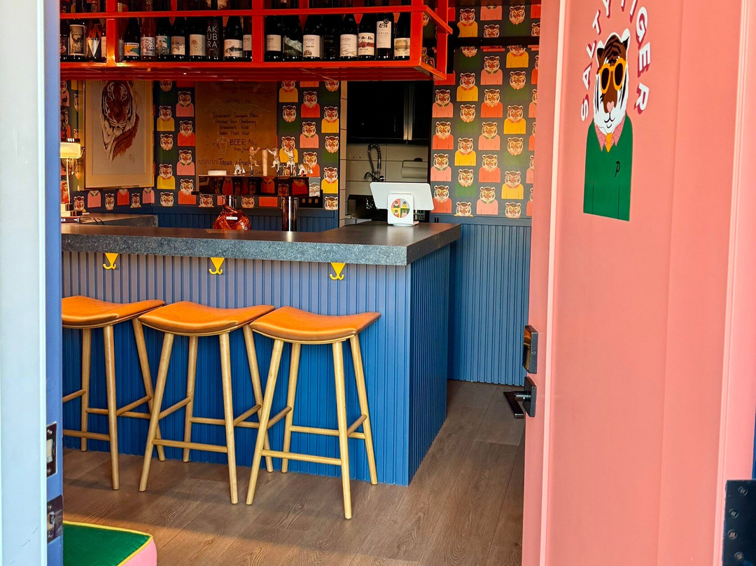 The Pacific Motel主图