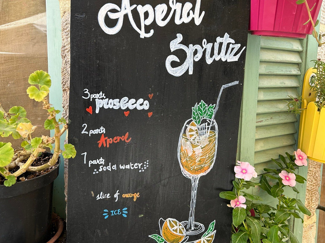 Poquito Barra Latina