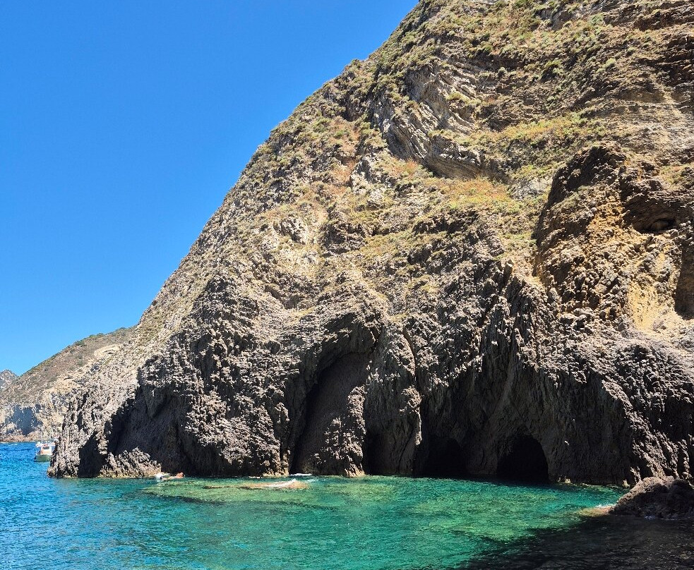 Il Fauno - Motobarca-Ponza Island必去景点