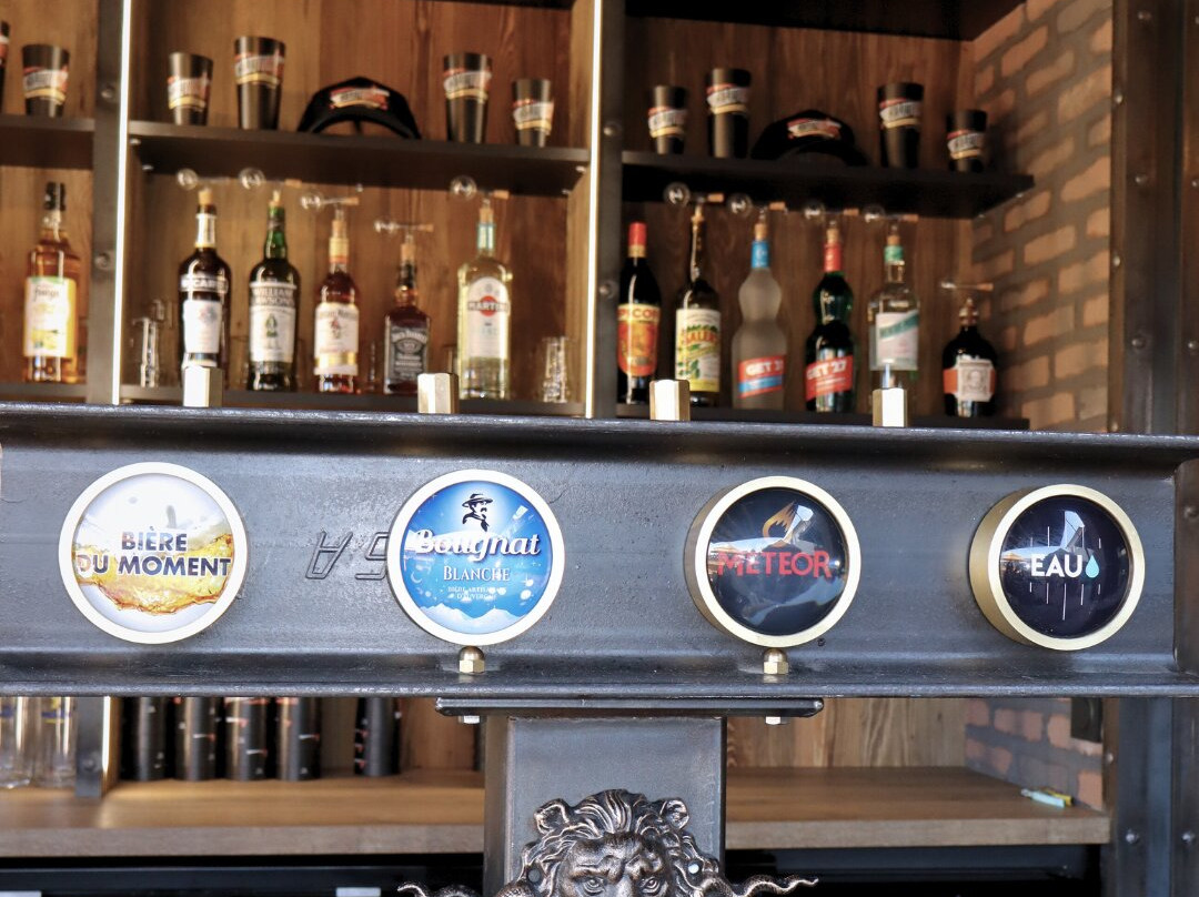 Le Carnivore By La Maison Jaune