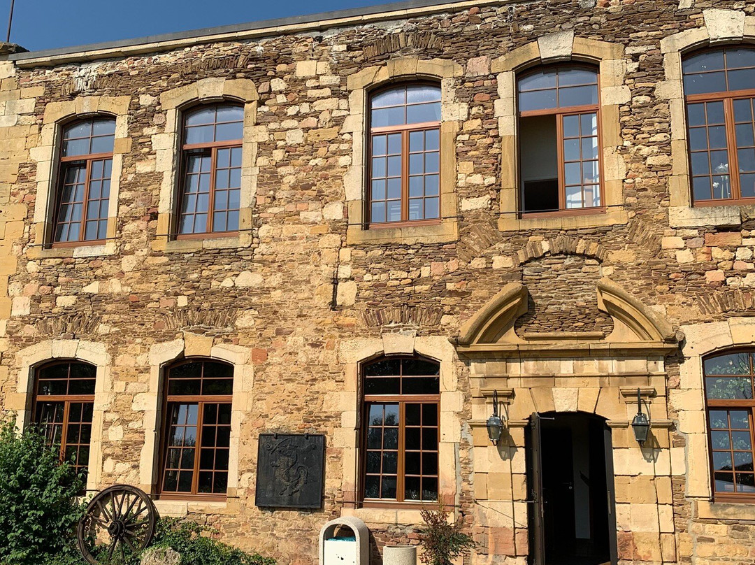 拉图尔庄园酒店主图