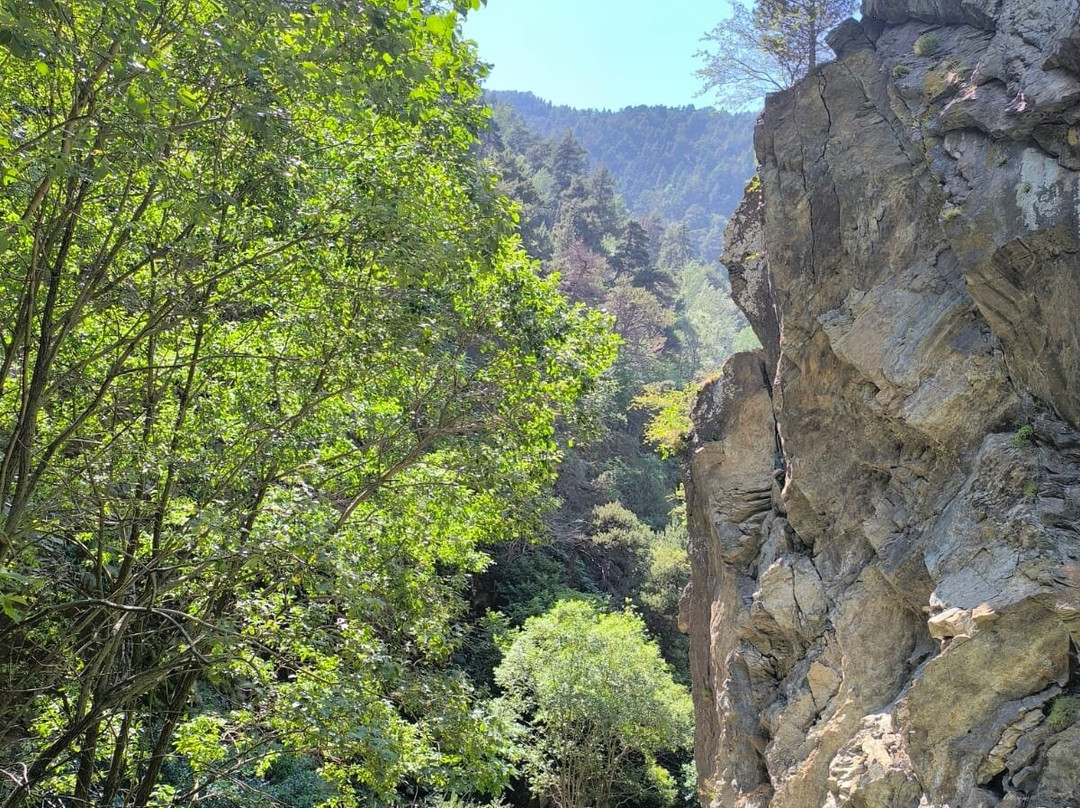 Bains de Llo-Llo必去景点