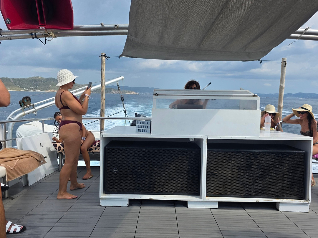 Ibiza Boat Club-博萨海滩必去景点