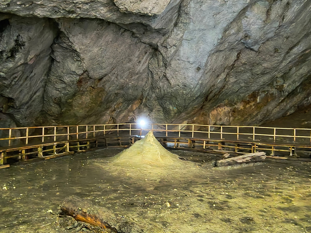 Scarisoara Ice Cave-Garda de Sus必去景点