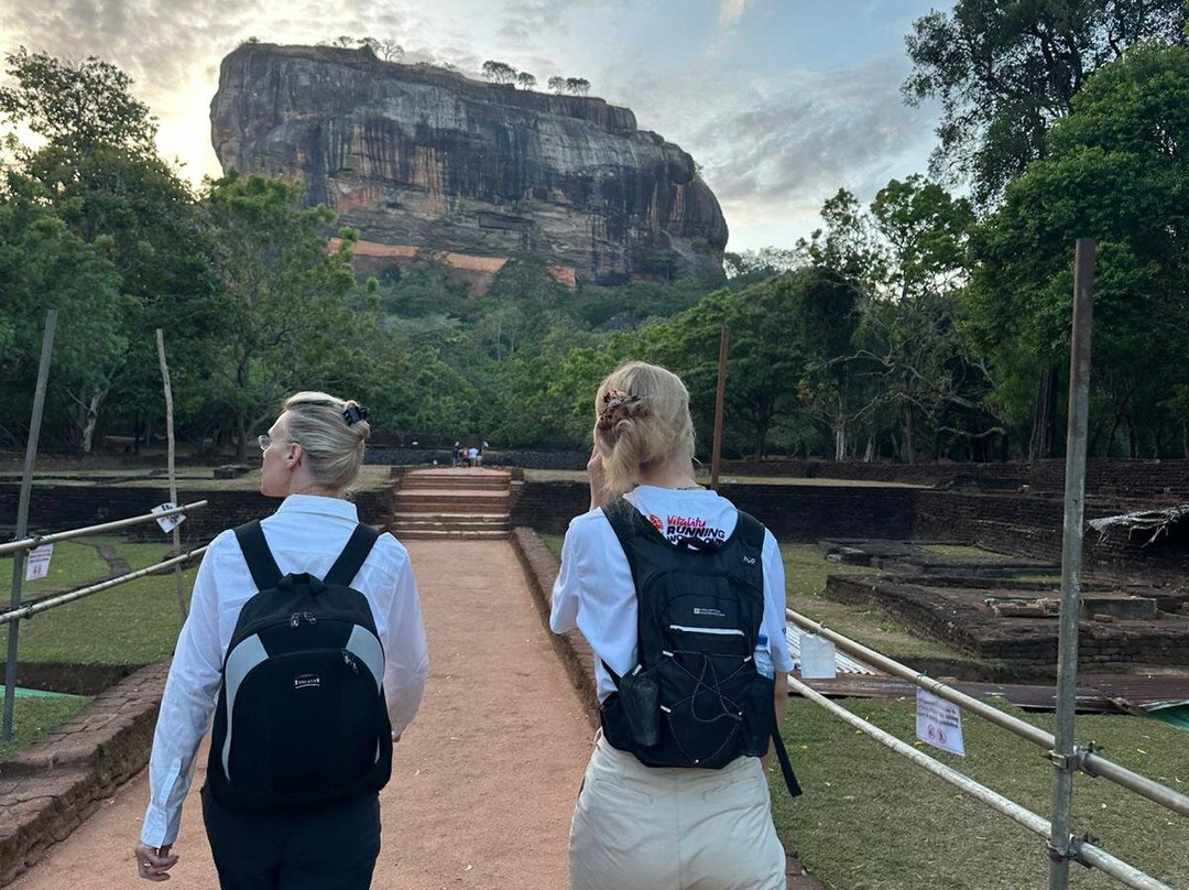 Mountlanka Tours-康提必去景点