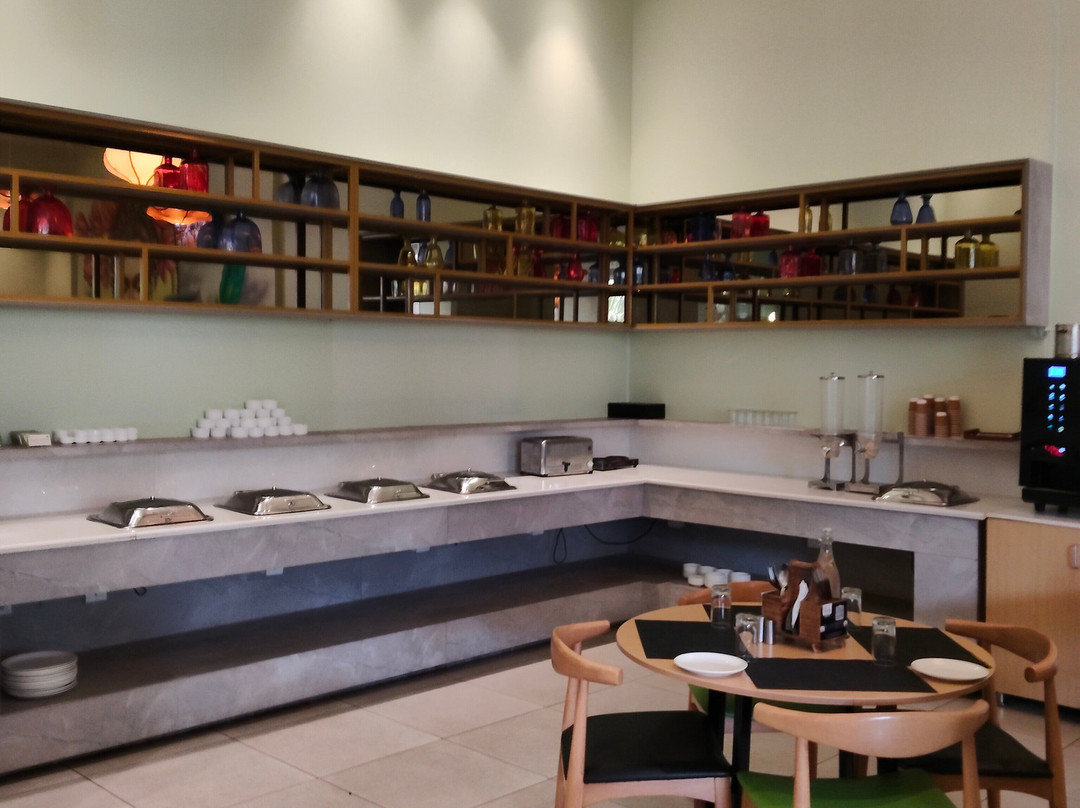 TGI Ameya Grand主图