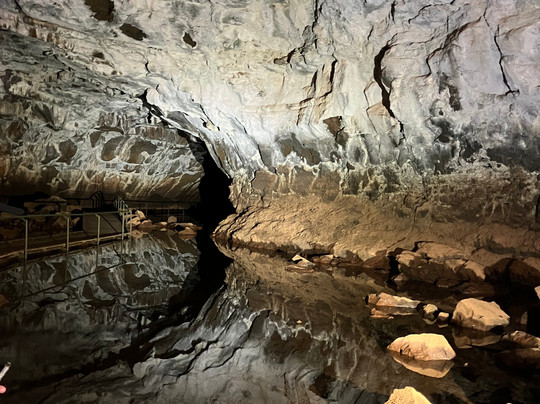 Undarra Lava Tubes-Undara Volcanic National Park必去景点