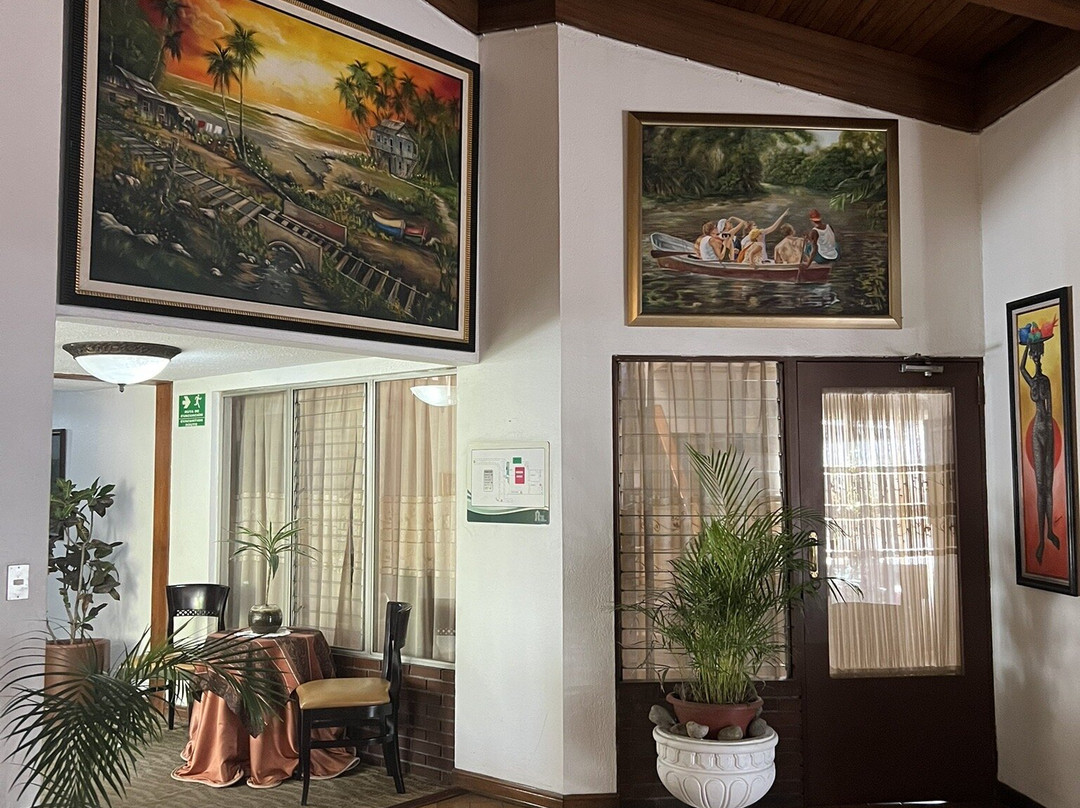 图尔农别墅酒店主图