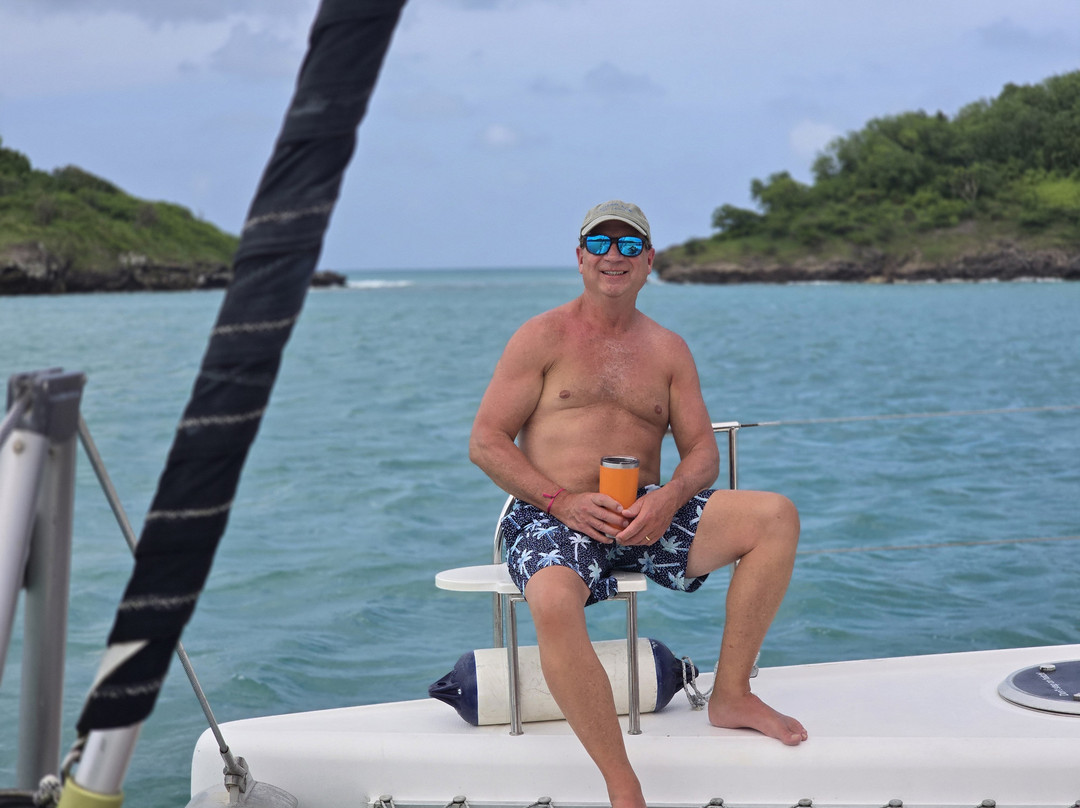 Catamaran Sailing Antigua-Jolly Harbour必去景点