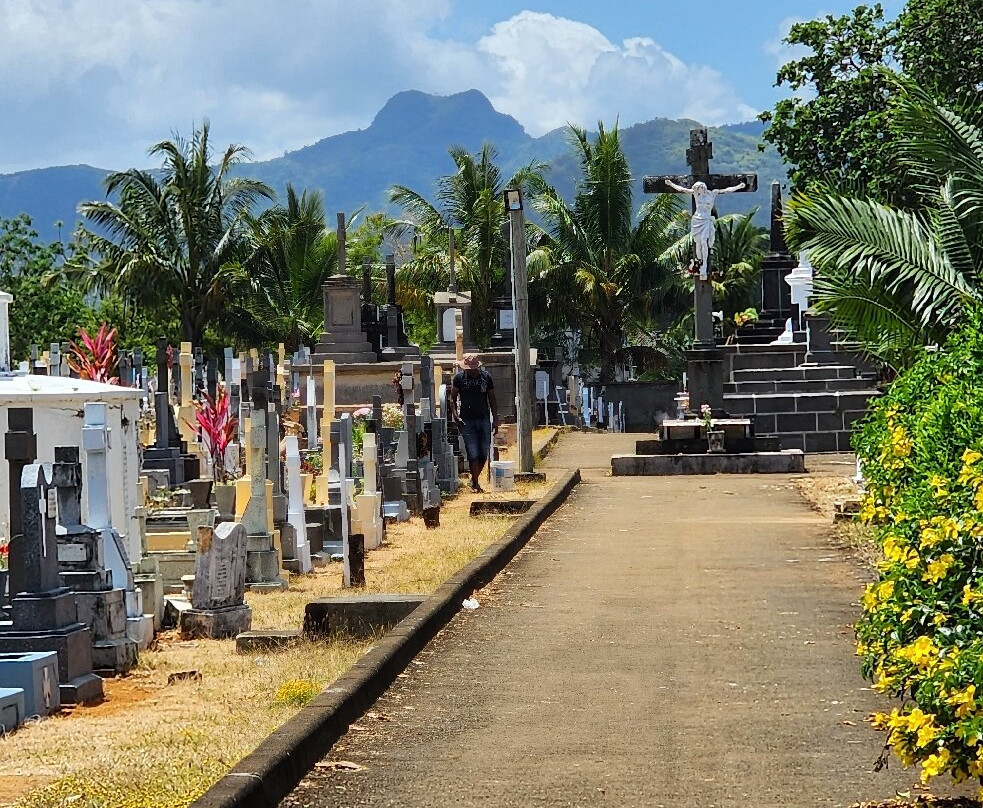 Notre Dame des Anges Cemetery-马喜埔必去景点
