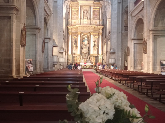 Iglesia de San Francisco-圣地亚哥德孔波斯特拉必去景点