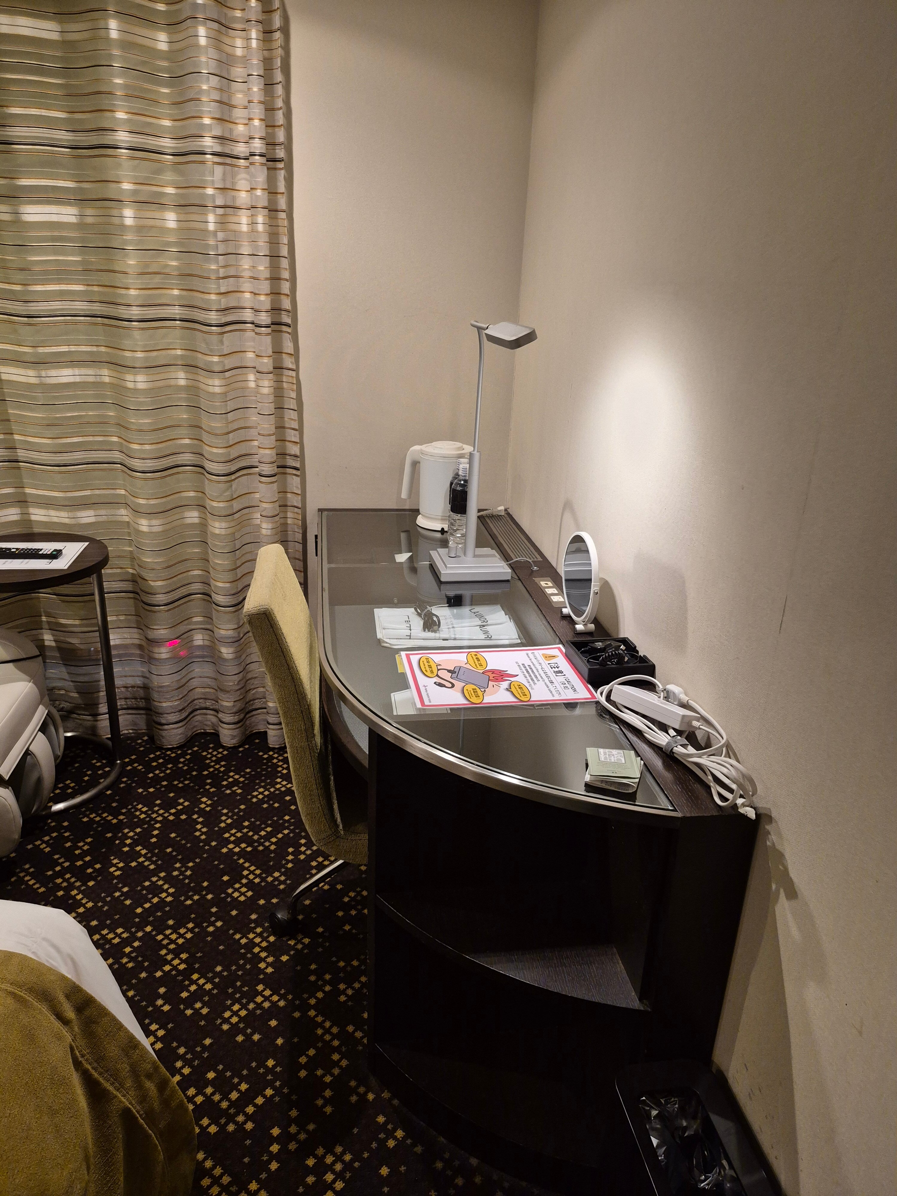 日比谷雷姆酒店-客卧