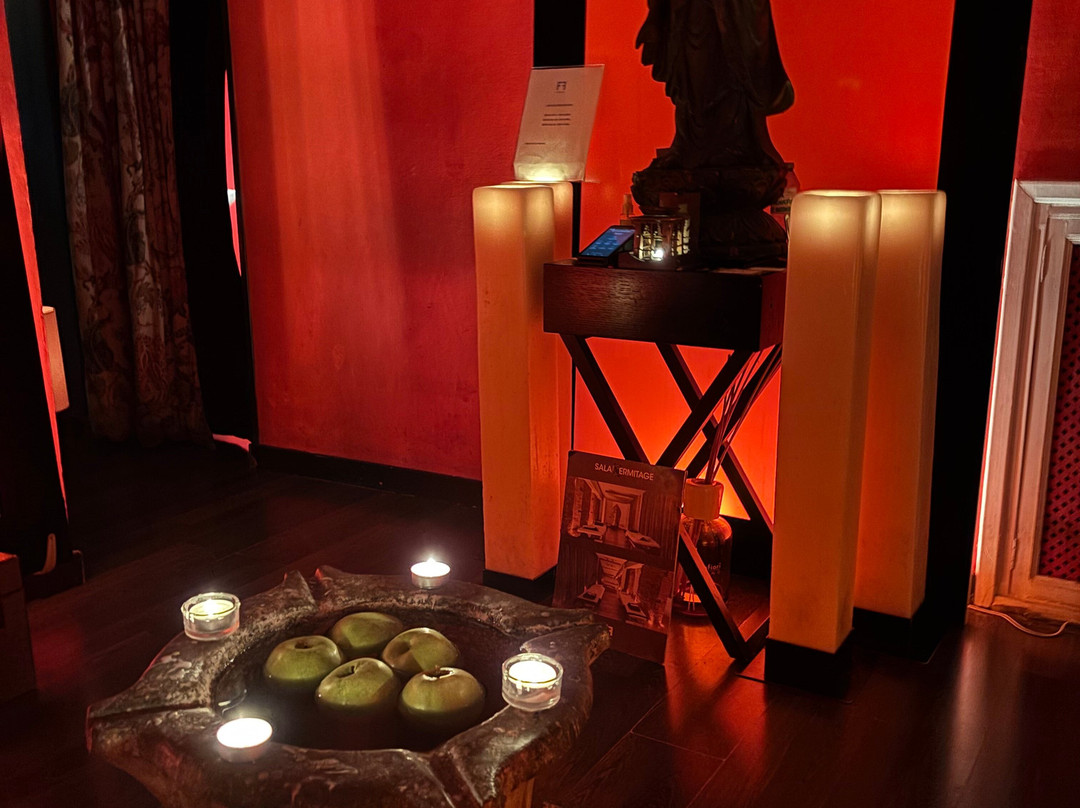 Fariolen Masajes Madrid-马德里必去景点