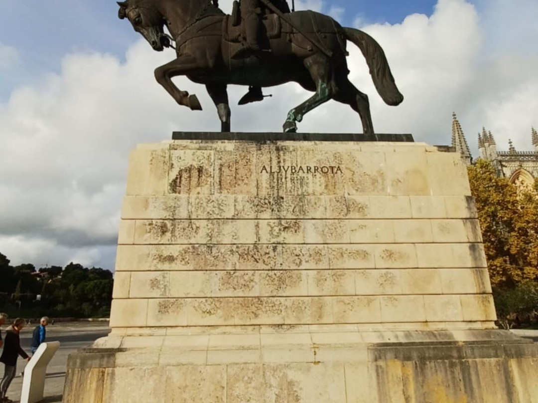 Estatua Equestre do Condestavel D.Nuno Alvarez Pereira-Batalha必去景点
