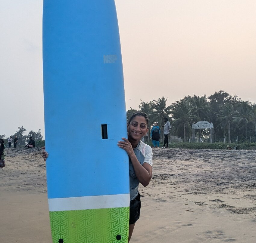 Mumu Surf School-玛玛拉普蓝必去景点