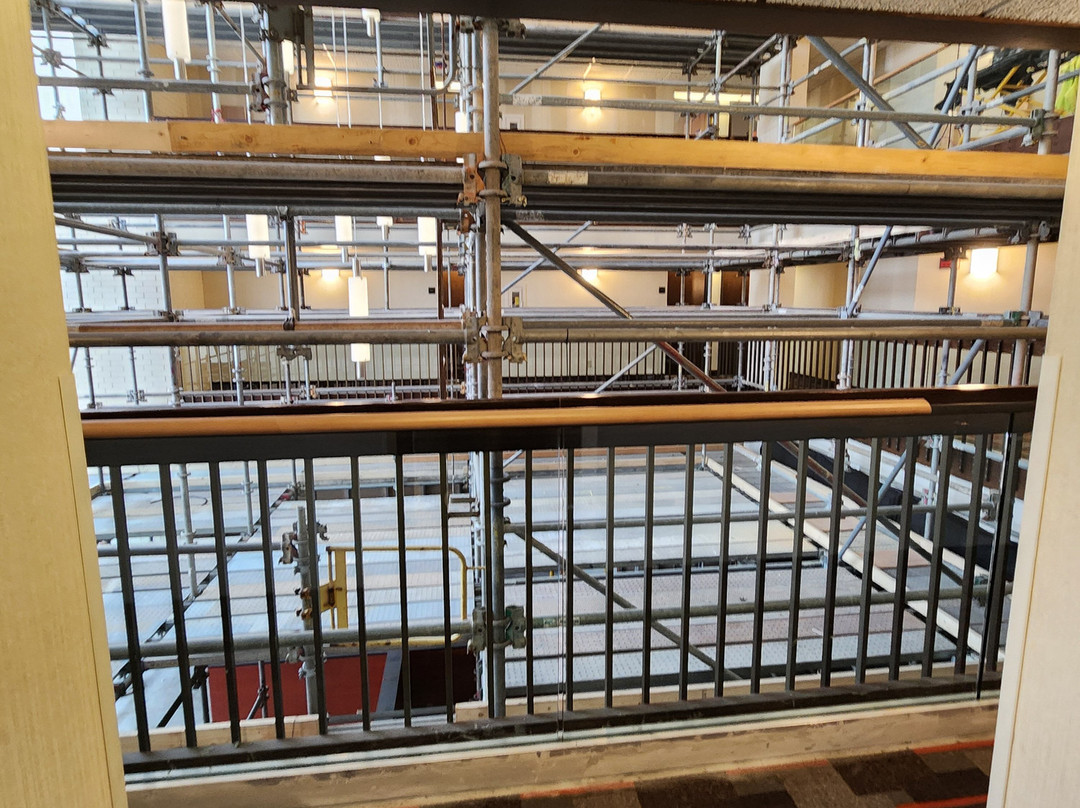 Drury Inn & Suites St. Louis Airport主图