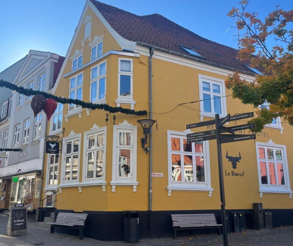 Niollo Hotel & Apartments