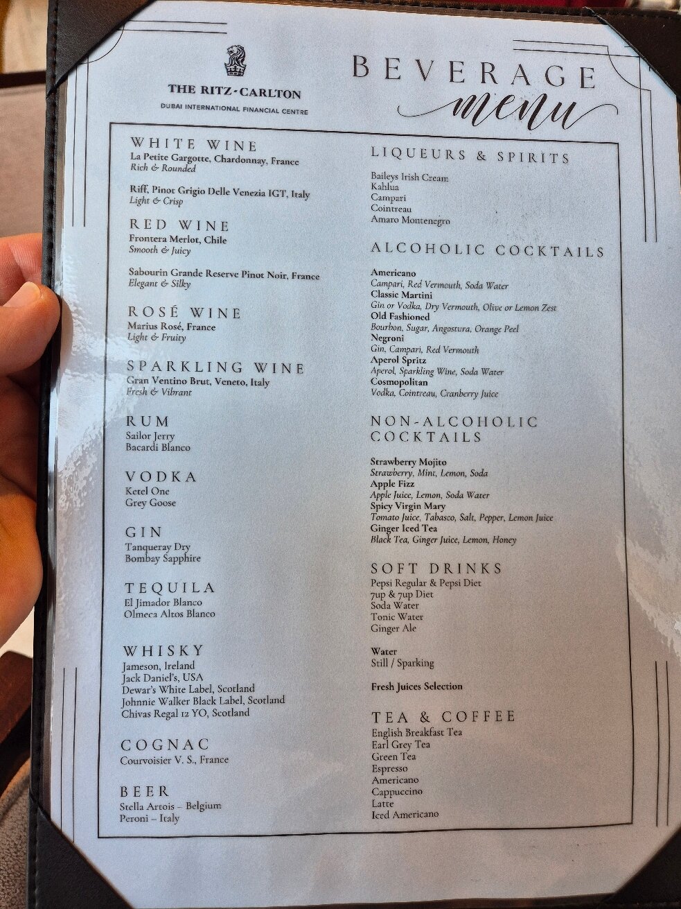 迪拜国际金融中心丽思卡顿酒店-官方