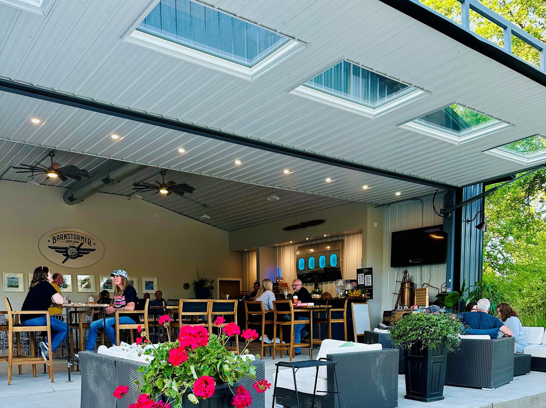 Barnstormer Distillery-罗克福德必去景点