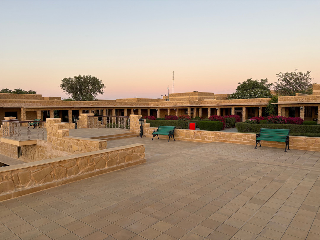 拉沃克克特港威酒店主图