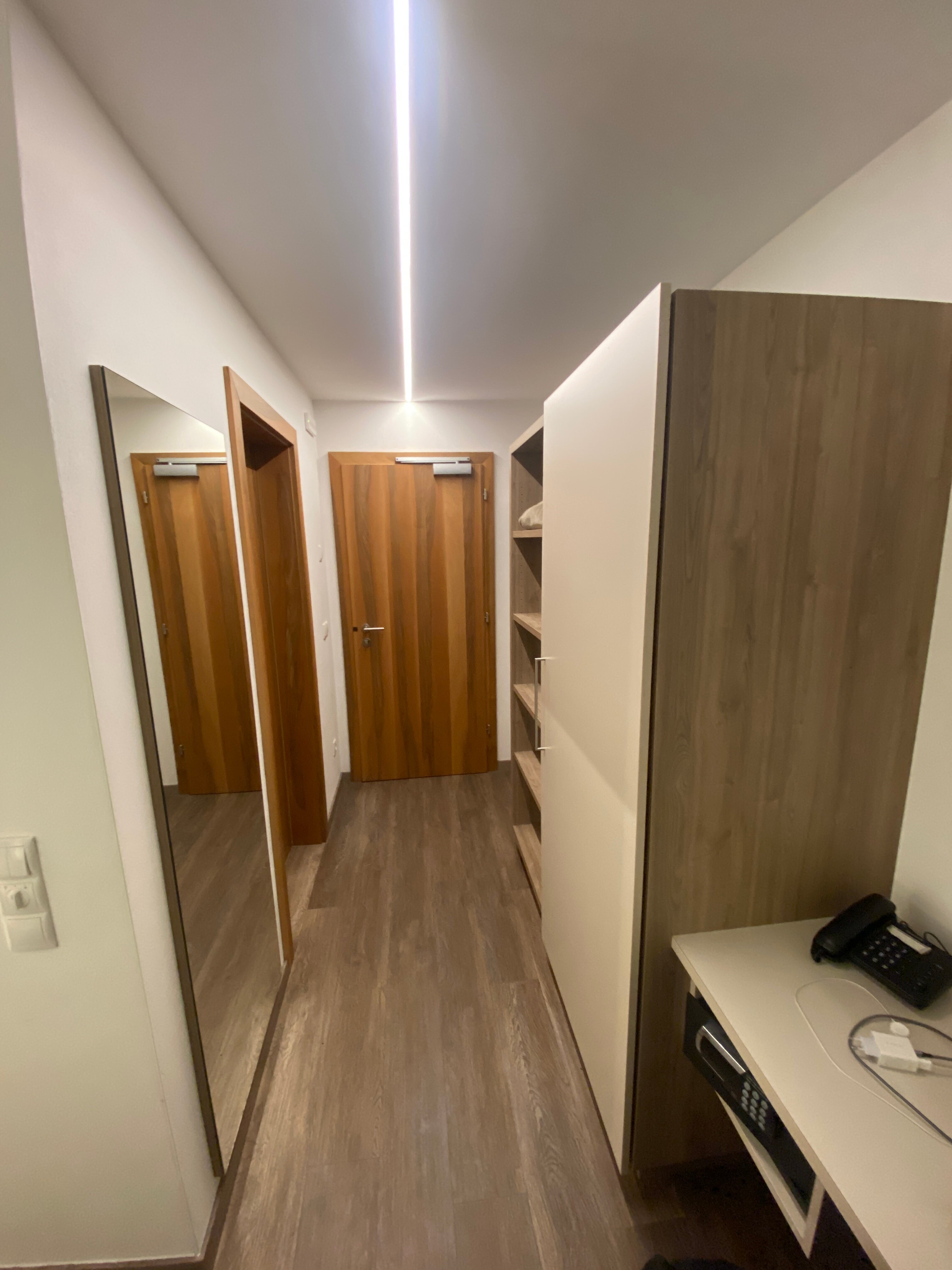 蒙德舍因酒店-官方