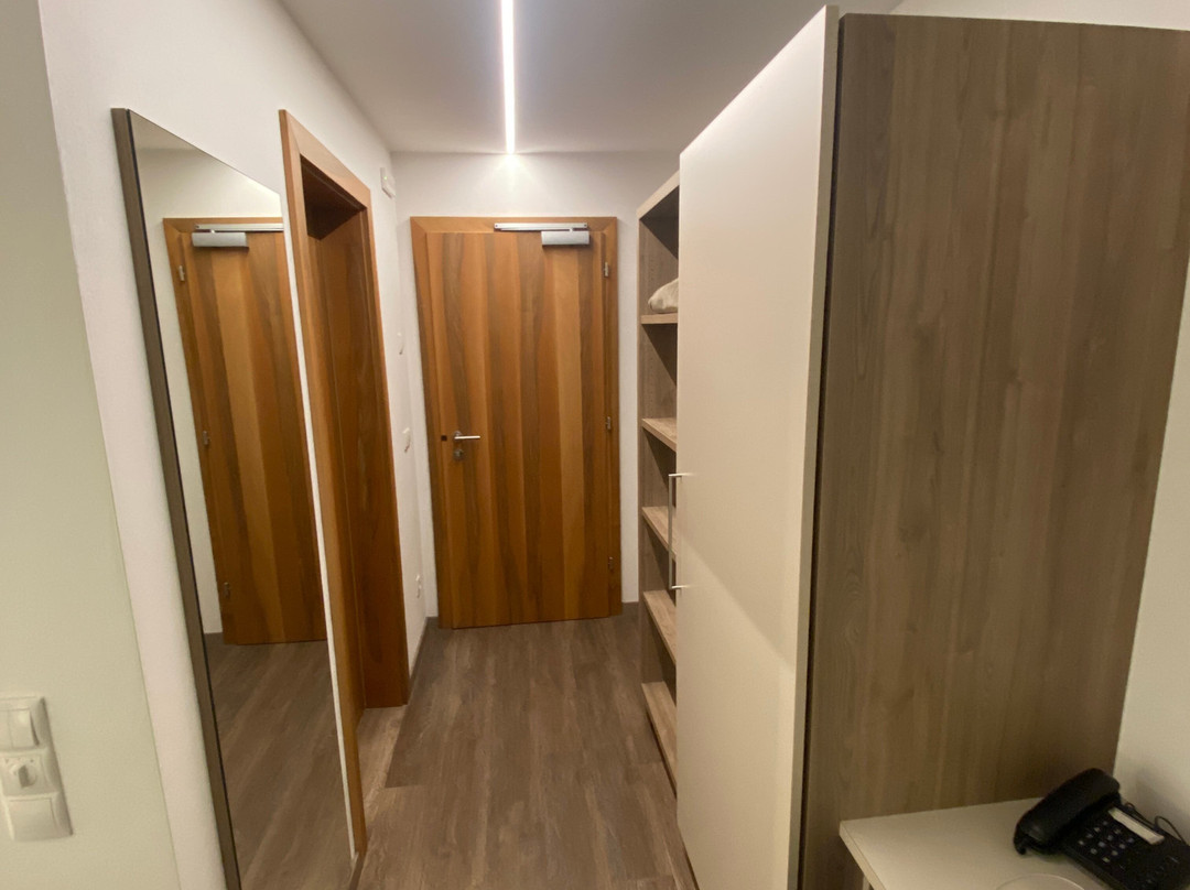 蒙德舍因酒店主图