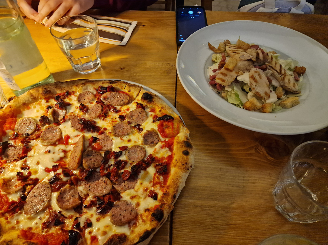 Palazzo Costanzo-姆迪纳必去景点