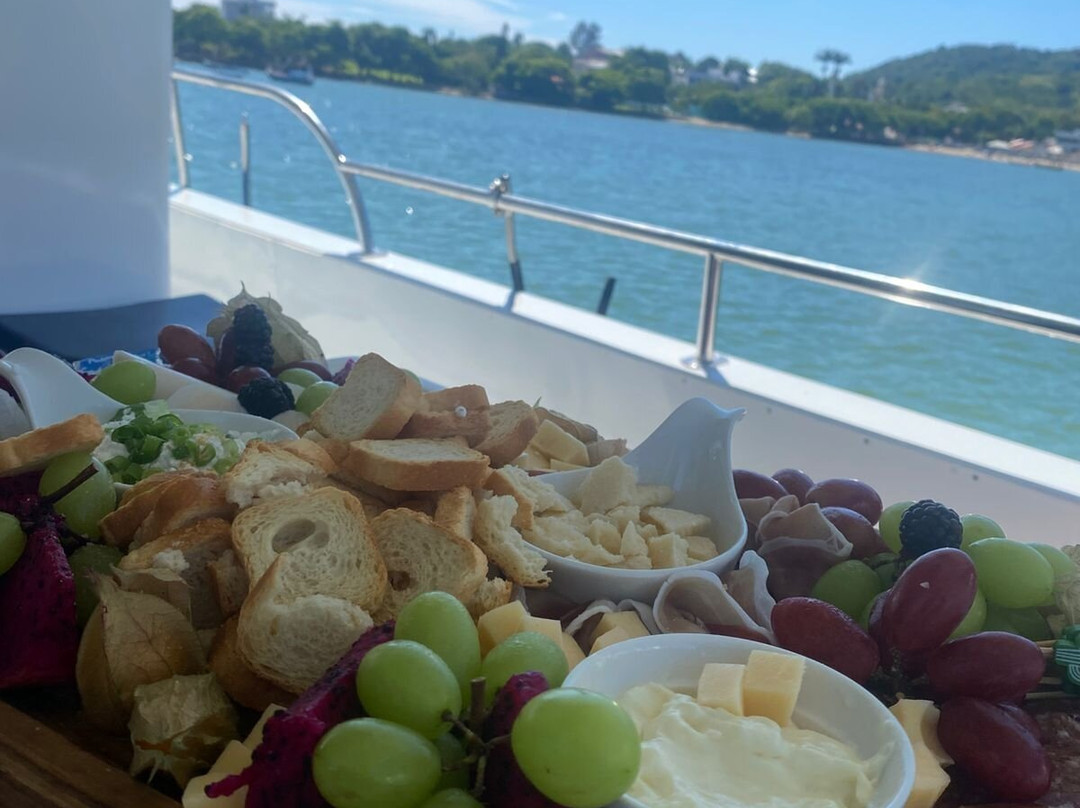 Passeios de Lancha SC-Picarras必去景点