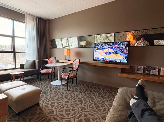 Proximity Hotel主图