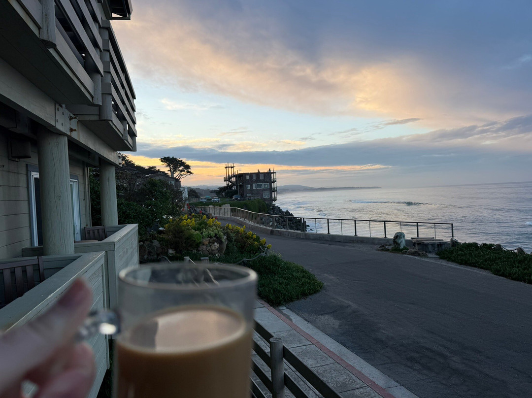 米拉马尔海滩龙柏酒店主图