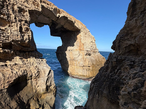 Wied il-Mielaħ Window-Gharb必去景点