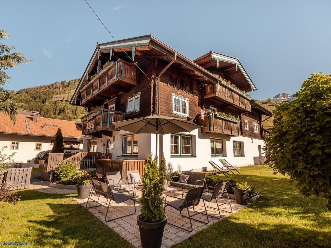 AURA Bed & Breakfast