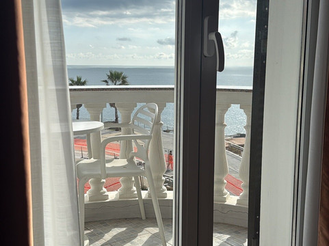 皮科洛丽都酒店主图