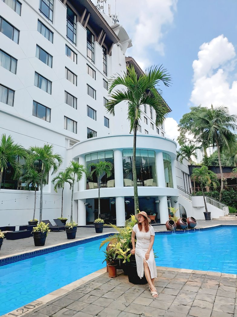 阿里亚力宝村酒店-泳池