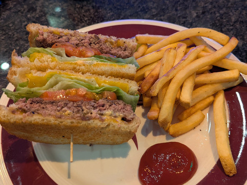 丹佛威斯敏斯特希尔顿逸林酒店主图